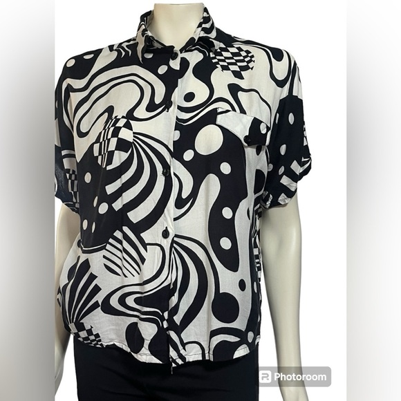 Coolmix Ying Yang Style Top Sz Med - Picture 1 of 7